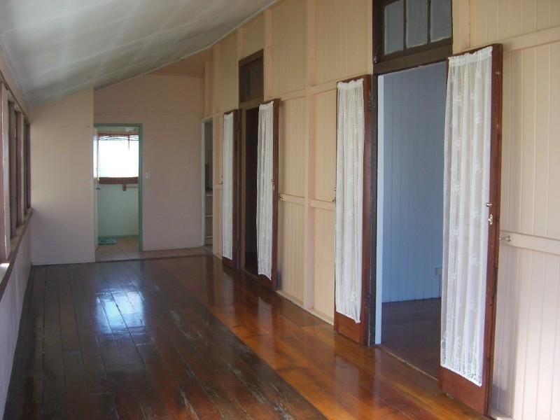 8 Jones Street, Wandal QLD 4700