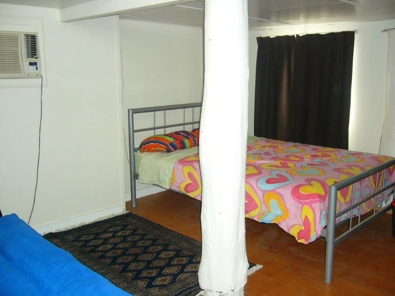 28 Lauga Street, Park Avenue QLD 4701