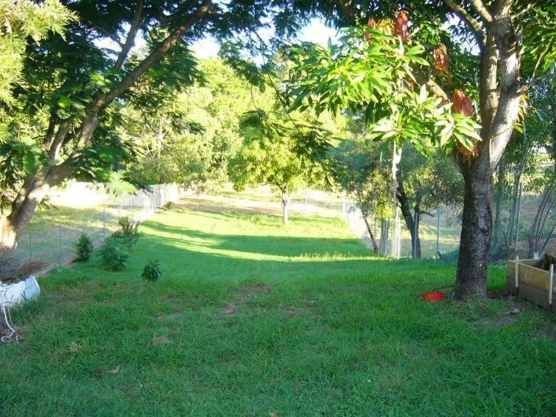 28 Lauga Street, Park Avenue QLD 4701