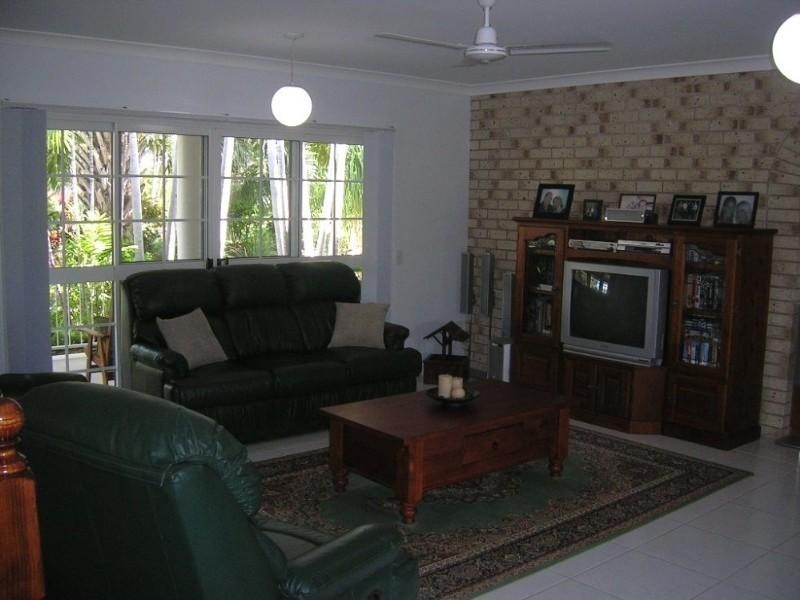 9 Green Avenue, Glenlee QLD 4711