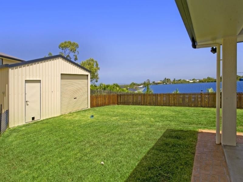 2 Foale Court, Kawana QLD 4701