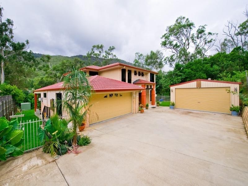 35 Archer View Terrace, Frenchville QLD 4701