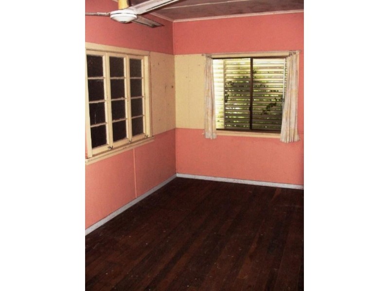 164 Earl Street, Berserker QLD 4701