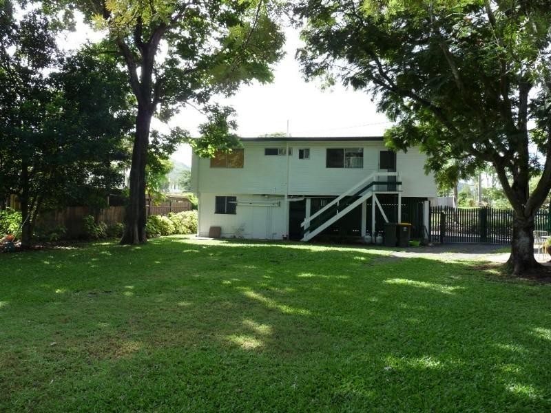 268 Blanchfield Street, Koongal QLD 4701