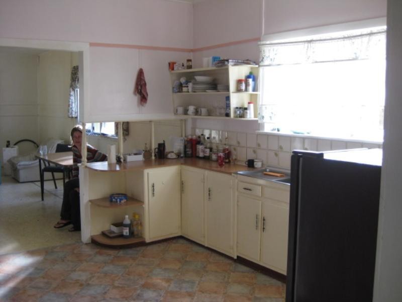 14 Miles Street, Berserker QLD 4701