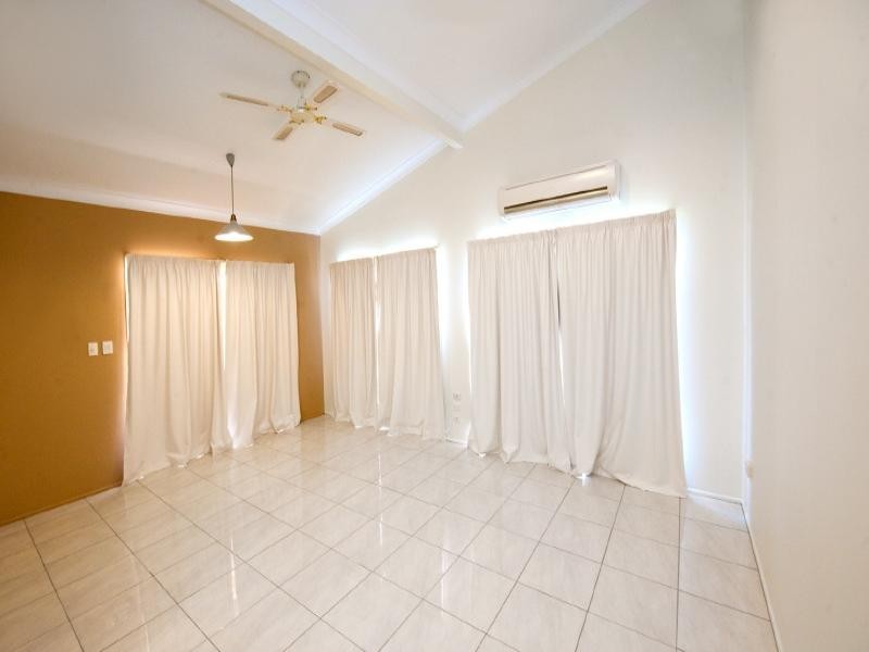 2/194 North Street, Rockhampton QLD 4700