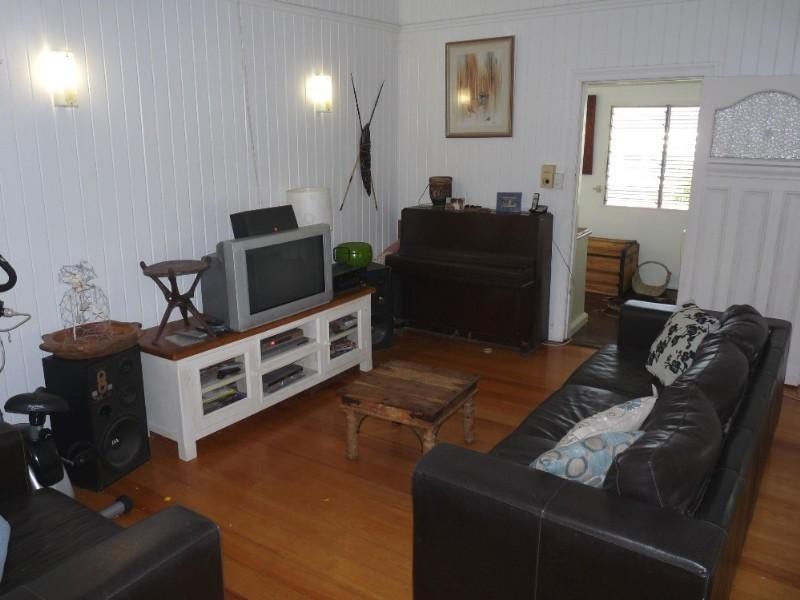 41 Armstrong Street, Berserker QLD 4701