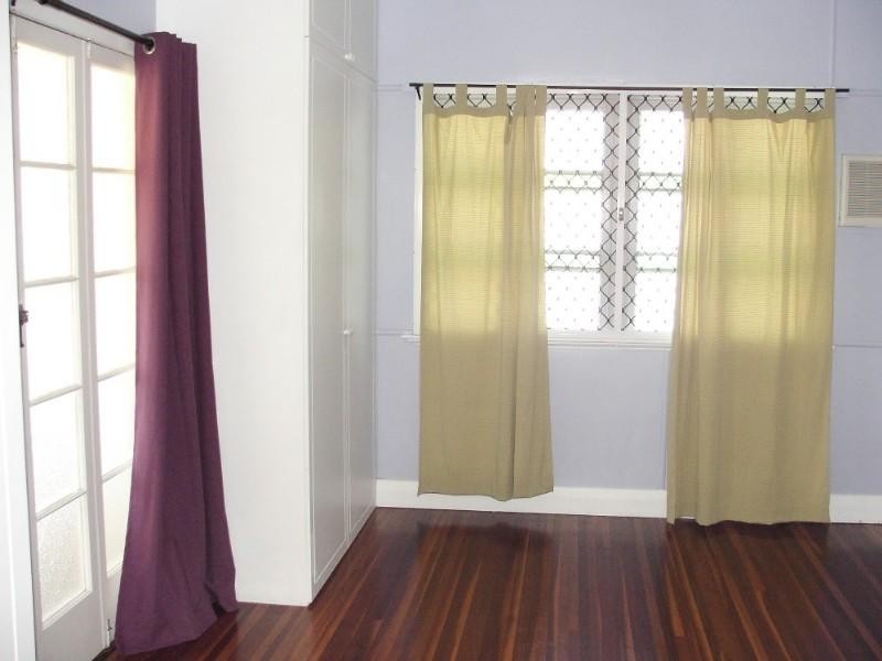 26 Herbert Street, Wandal QLD 4700