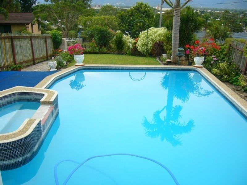 18 Athelstane Street, The Range QLD 4700