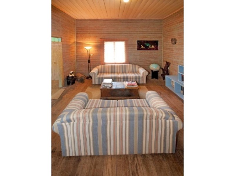 253 Kent Street, Depot Hill QLD 4700