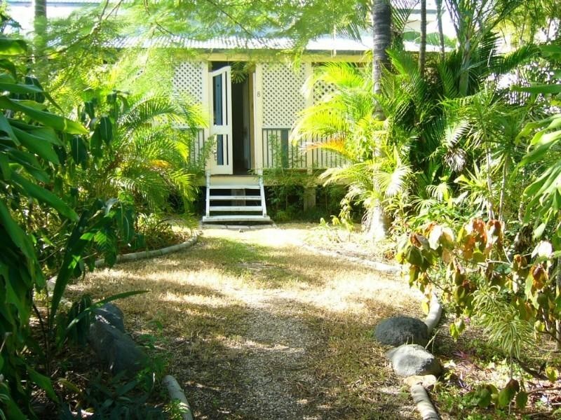 8 Harbourne Street, Koongal QLD 4701