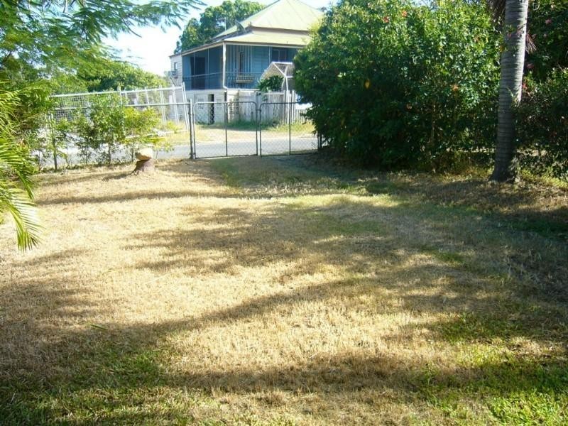 8 Harbourne Street, Koongal QLD 4701