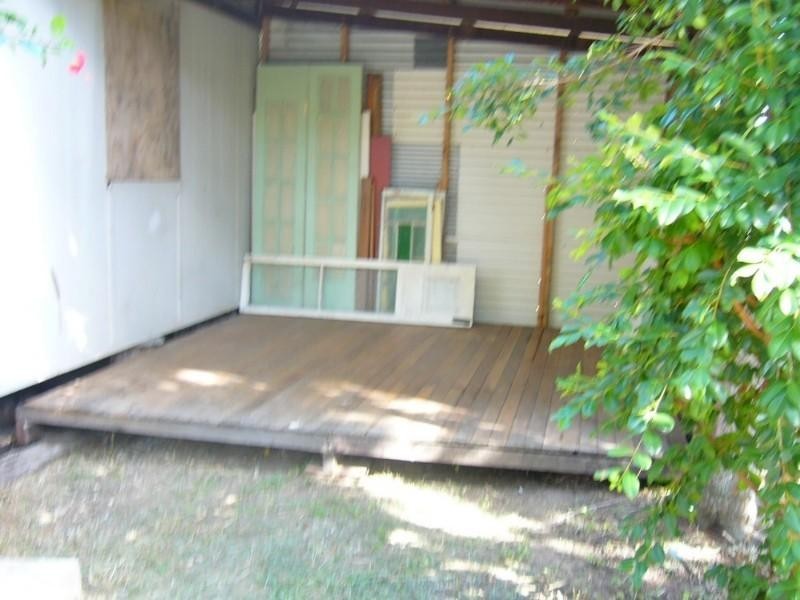 8 Harbourne Street, Koongal QLD 4701