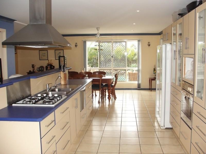 33 Mark Acton Close, Rockyview QLD 4701