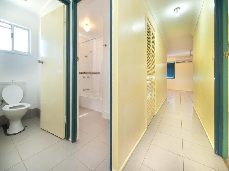 91 Buzacott Street, Park Avenue QLD 4701