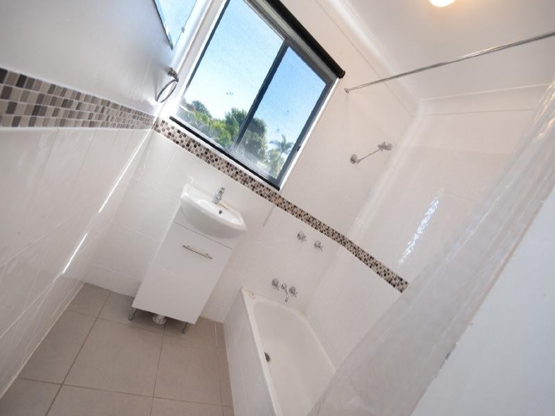91 Buzacott Street, Park Avenue QLD 4701