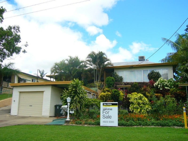 134 Park Street, Park Avenue QLD 4701
