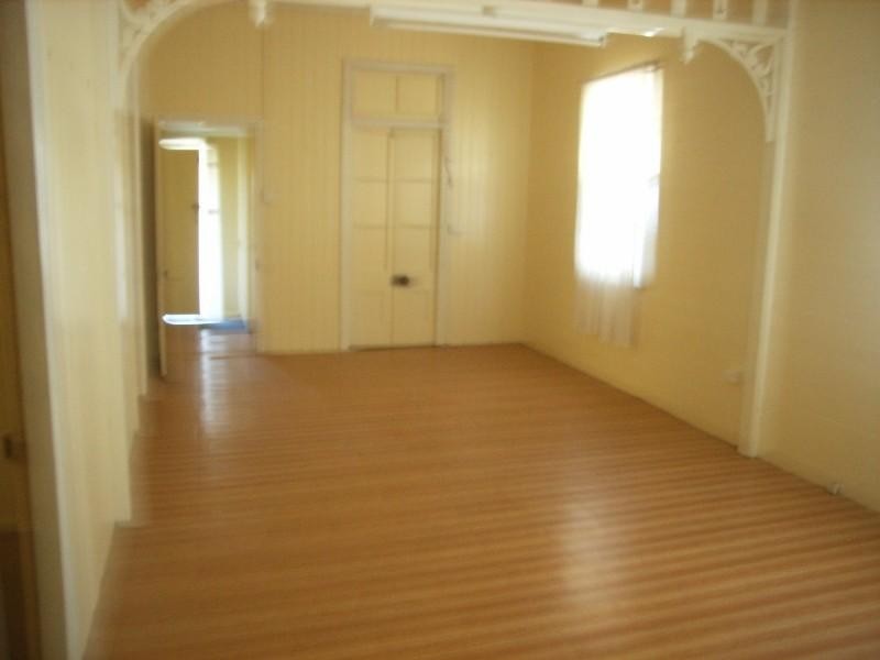 120 Murray Street, The Range QLD 4700