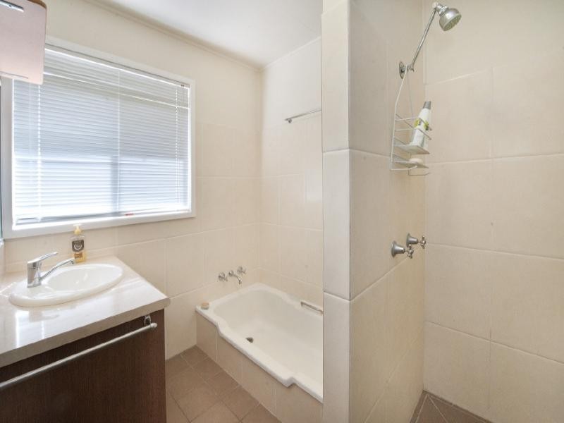 473 Crane Avenue, Kawana QLD 4701