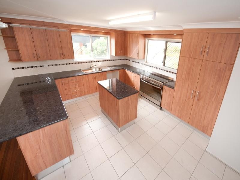 5 Harriette Street, Park Avenue QLD 4701