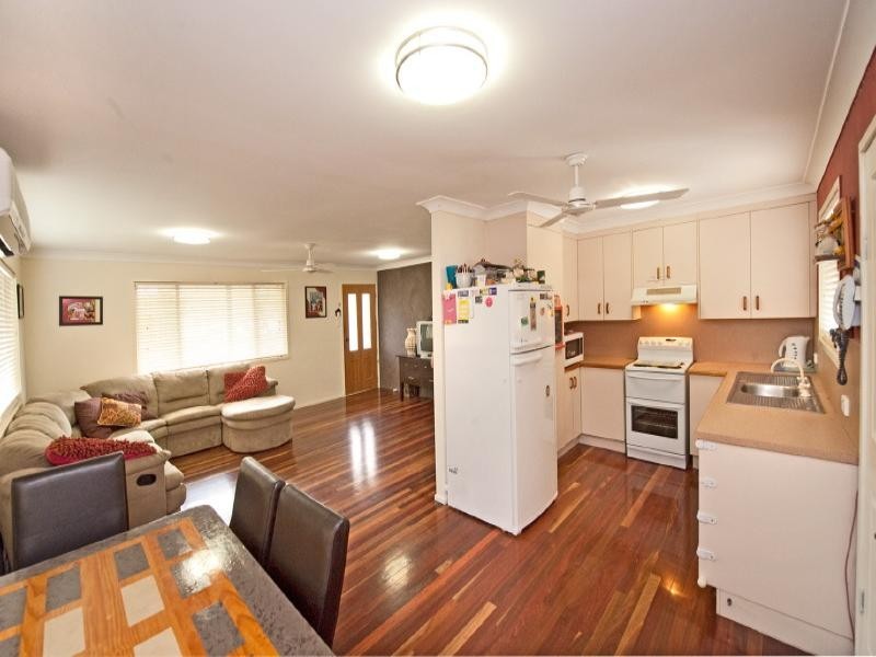 27 Harriette Street, Park Avenue QLD 4701