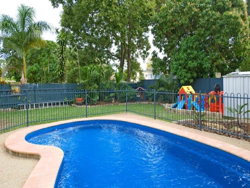 27 Harriette Street, Park Avenue QLD 4701