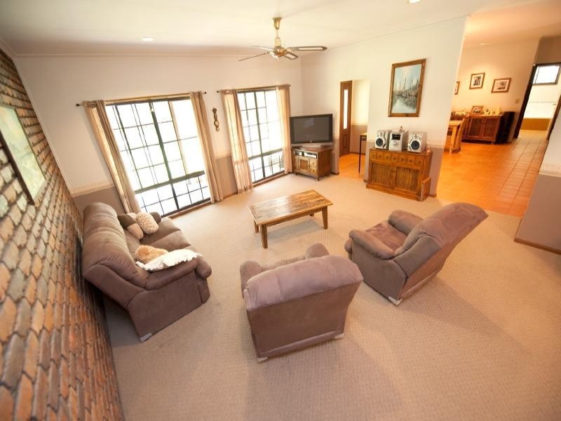 101 Neilsen Avenue, Glenlee QLD 4711