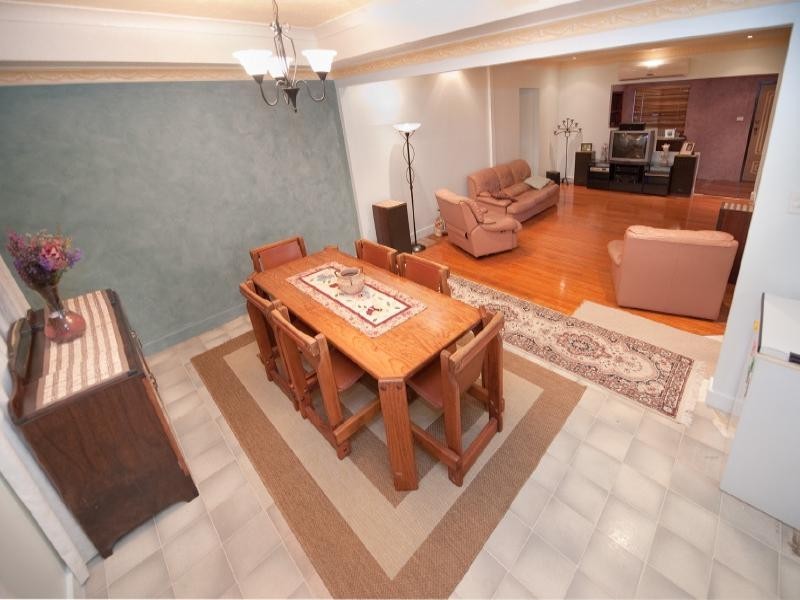 23 Thackeray Street, Park Avenue QLD 4701