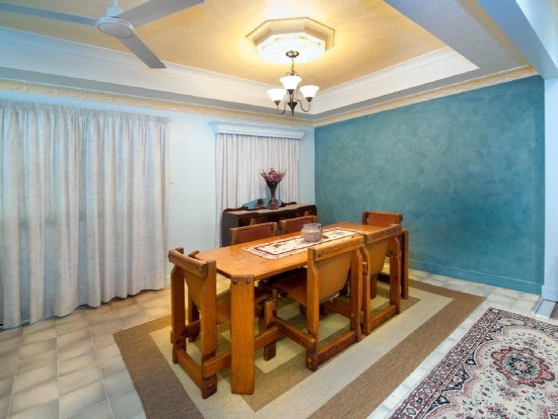 23 Thackeray Street, Park Avenue QLD 4701