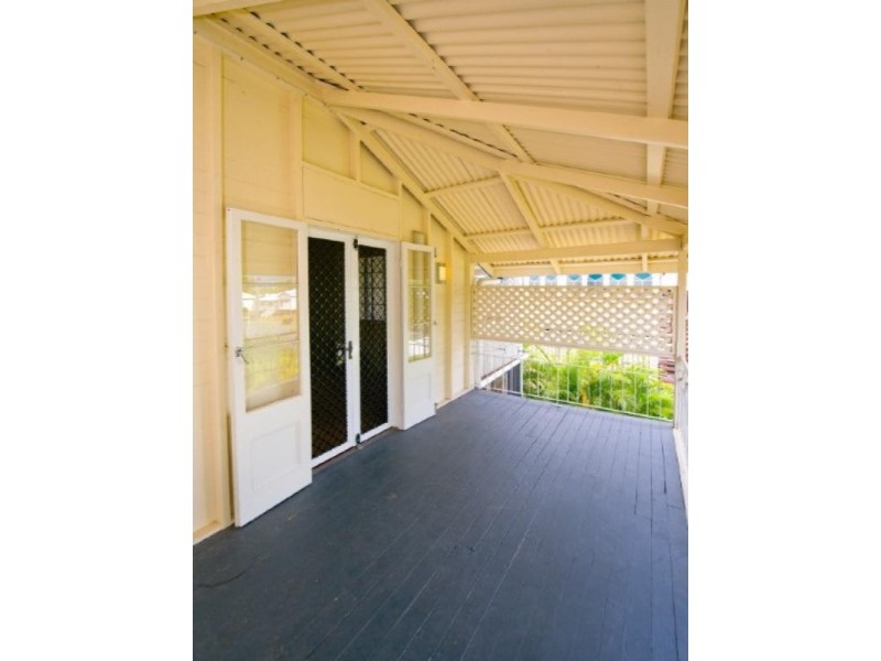 21 Woodville Street, Wandal QLD 4700