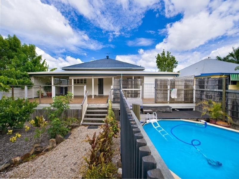 21 Woodville Street, Wandal QLD 4700
