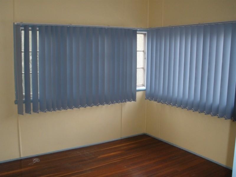 97 Lakes Creek Road, Berserker QLD 4701