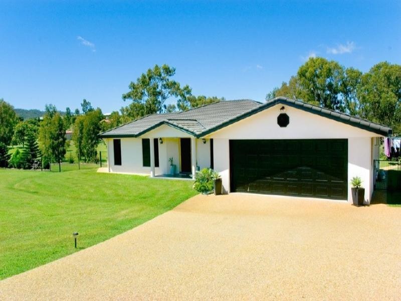 76 Angela Road, Rockyview QLD 4701