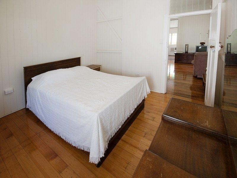 25 Woodville Street, Wandal QLD 4700