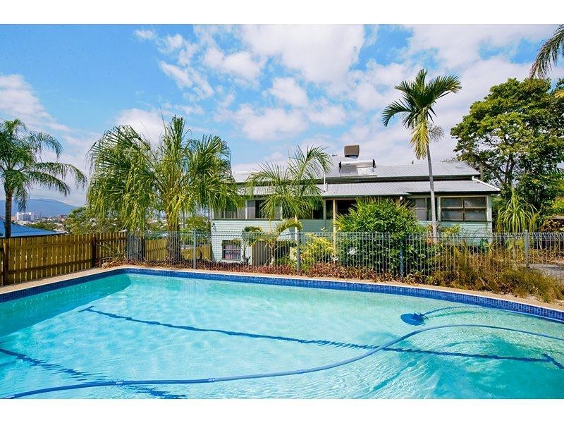 52 Cambridge Street, The Range QLD 4700