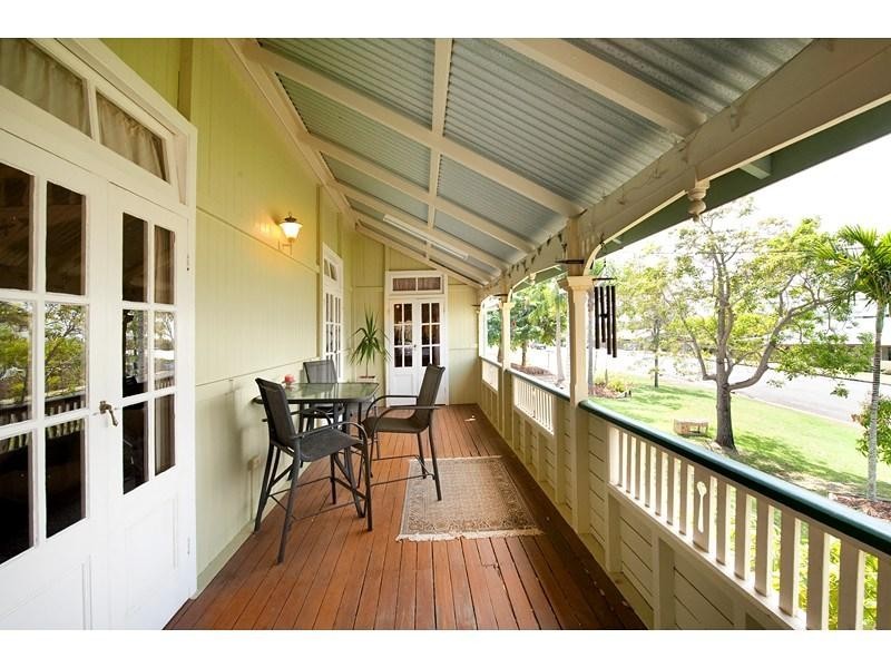 52 Cambridge Street, The Range QLD 4700