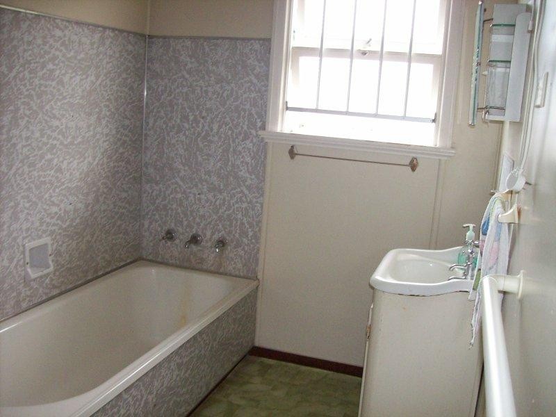 98 Canning Street, The Range QLD 4700