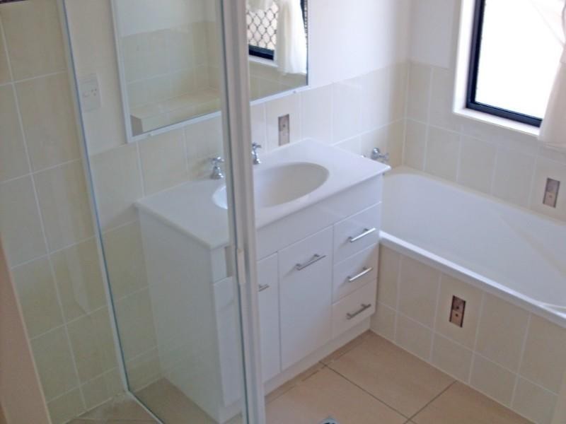 4 Cockatoo Court, Gracemere QLD 4702