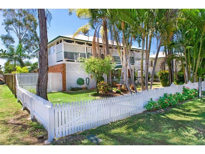 27 Armstrong Street, Berserker QLD 4701