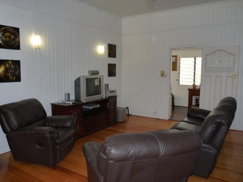 41 Armstrong Street, Berserker QLD 4701