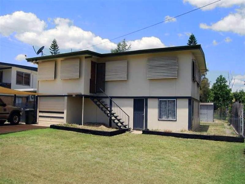 25A Main Street, Park Avenue QLD 4701