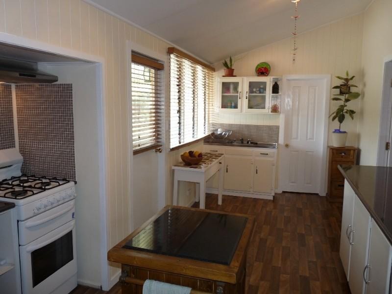 40 Baden Powell Street, Wandal QLD 4700