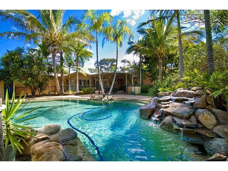 21 Morris Road, Alton Downs QLD 4702