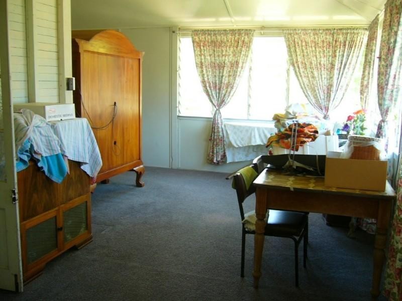 131 Lakes Creek Road, Berserker QLD 4701