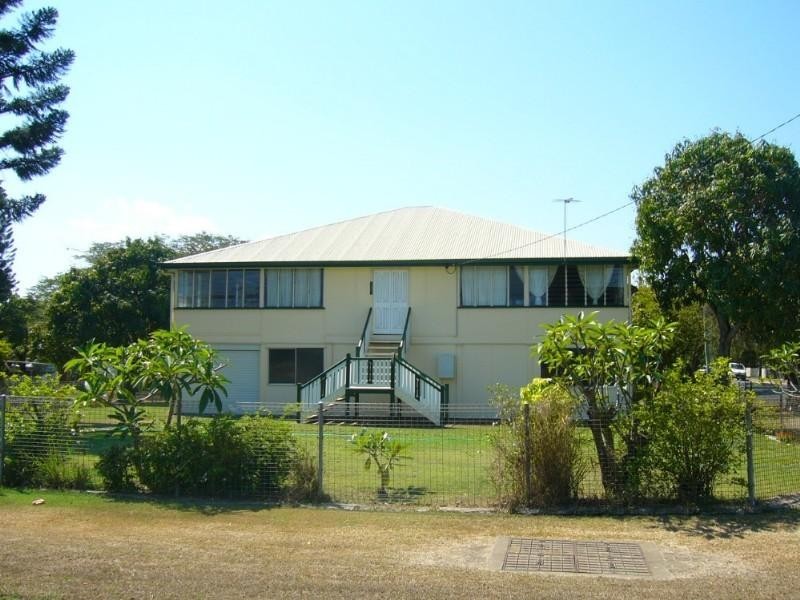 131 Lakes Creek Road, Berserker QLD 4701