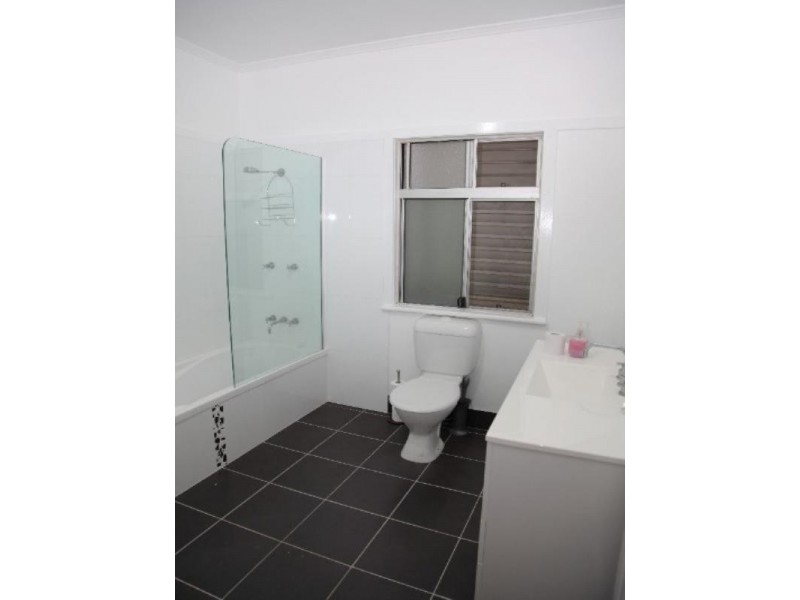 113 Haynes Street, Kawana QLD 4701