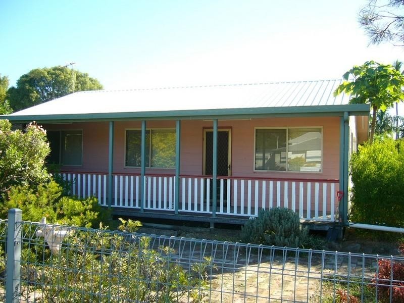 94 Robinson Street, Frenchville QLD 4701