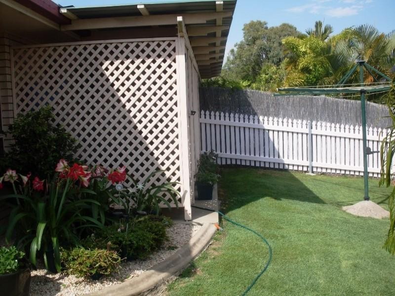 2/4 Ames Street, Kawana QLD 4701