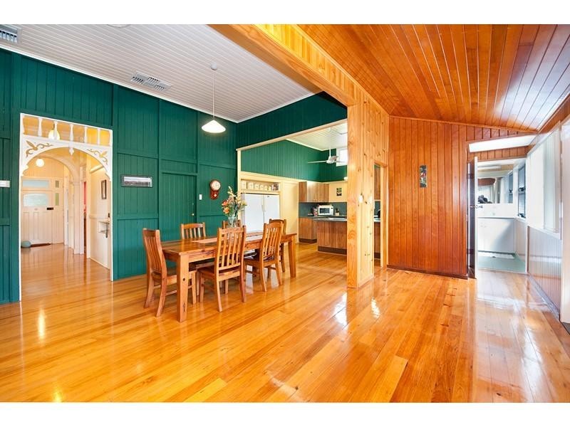 52 Cambridge Street, The Range QLD 4700