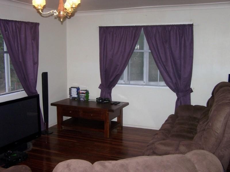 9 Edward Street, Berserker QLD 4701